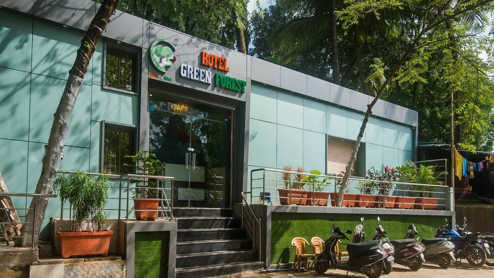 O Greenforest Near Airport Road Metro Station