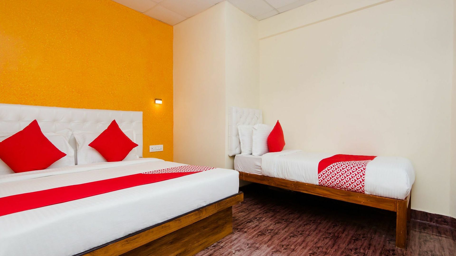 Oyo 12378 Kokila Hotel Mumbai