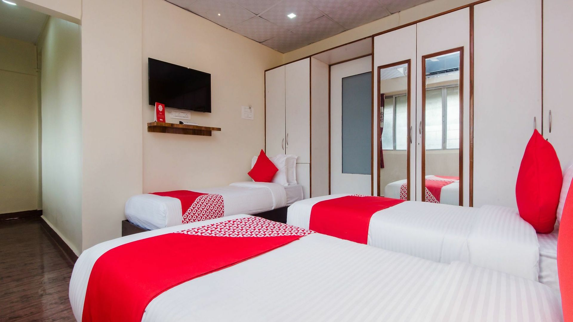 Hotel Oyo 12378 Kokila Mumbai