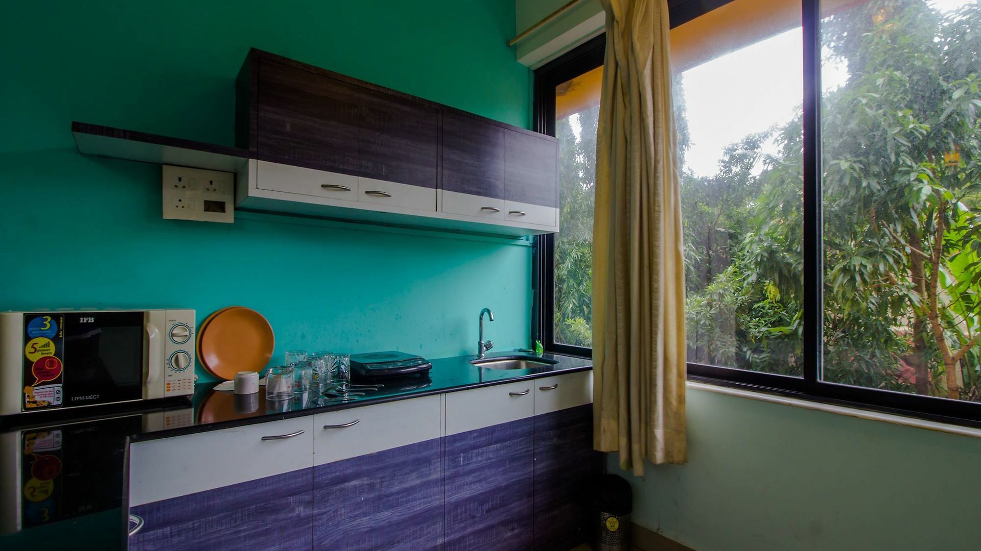 Oyo 17028 Aviva Residency Mumbai