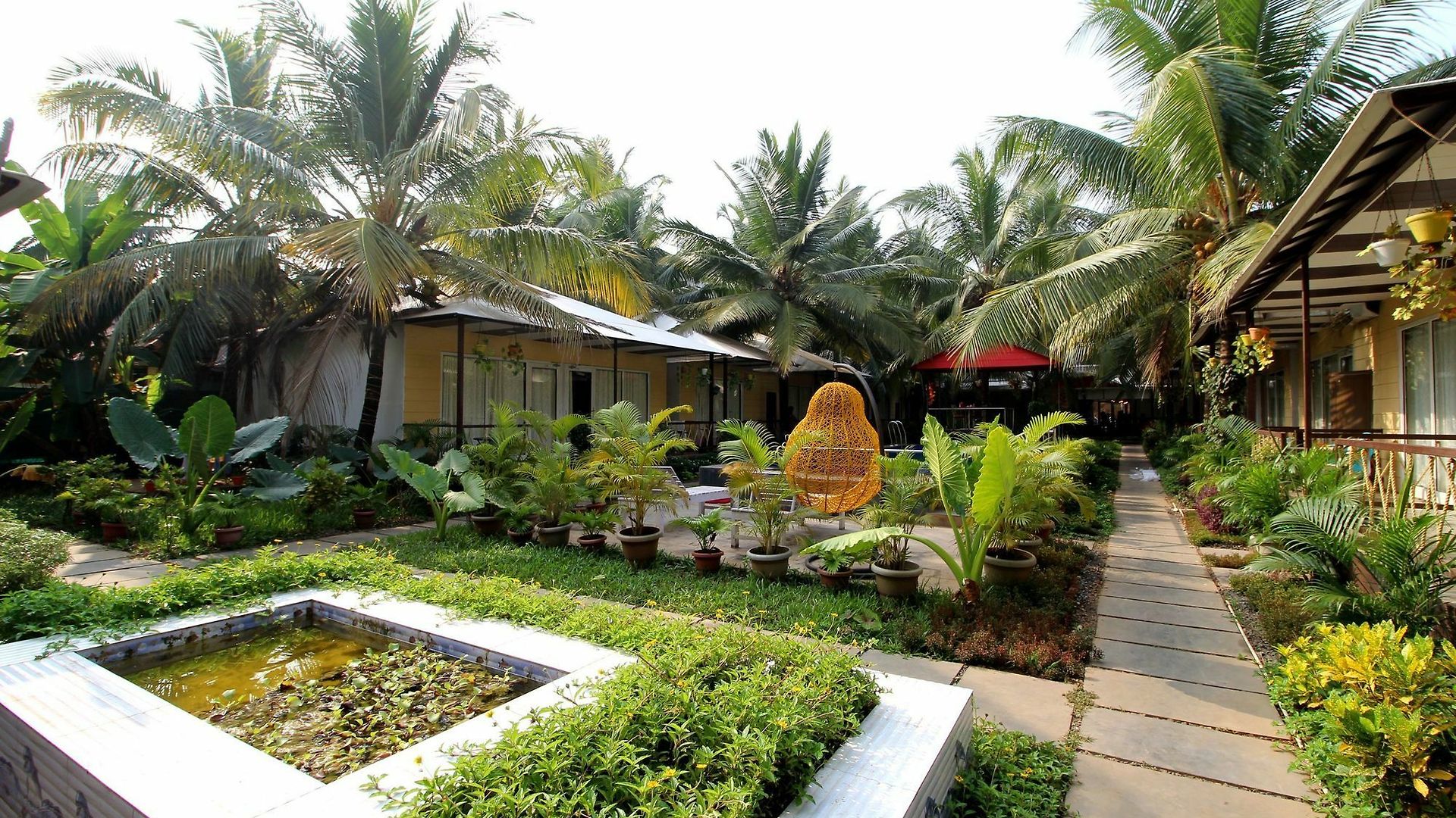 Hotel O Blue Ocean Near R Mall 3*