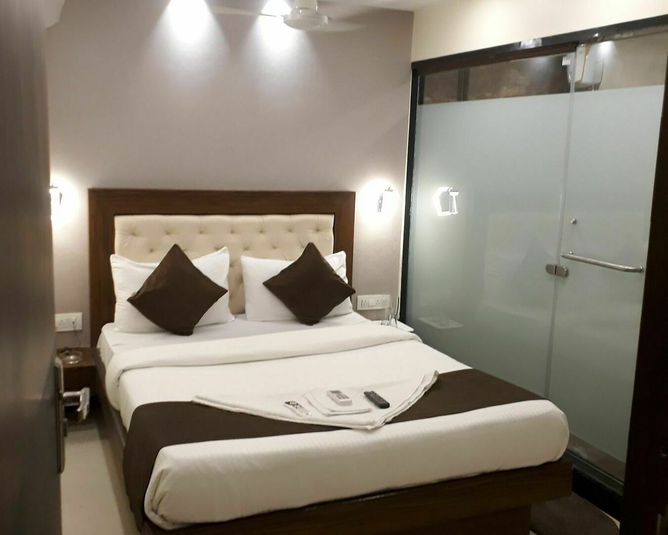 Hotel Garden Creek Residency Near Airport 3*
