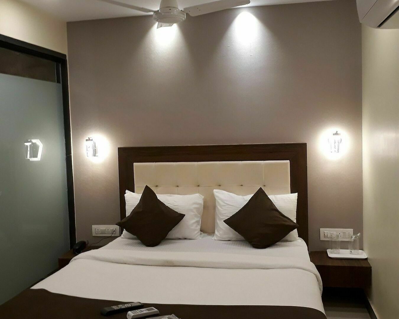 Garden Creek Residency Near Airport Hotel Mumbai