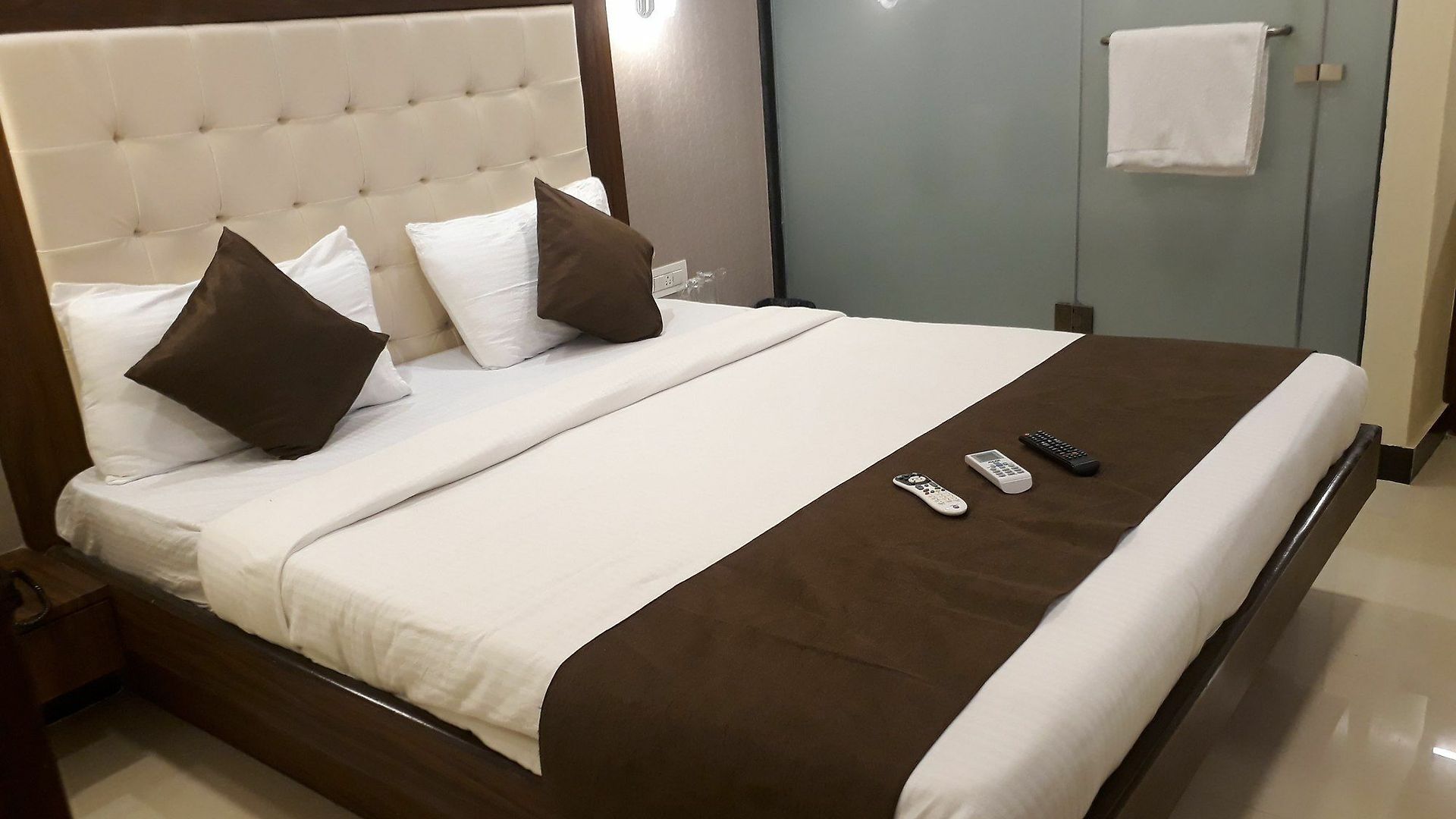 Hotel Garden Creek Residency Near Airport Mumbai