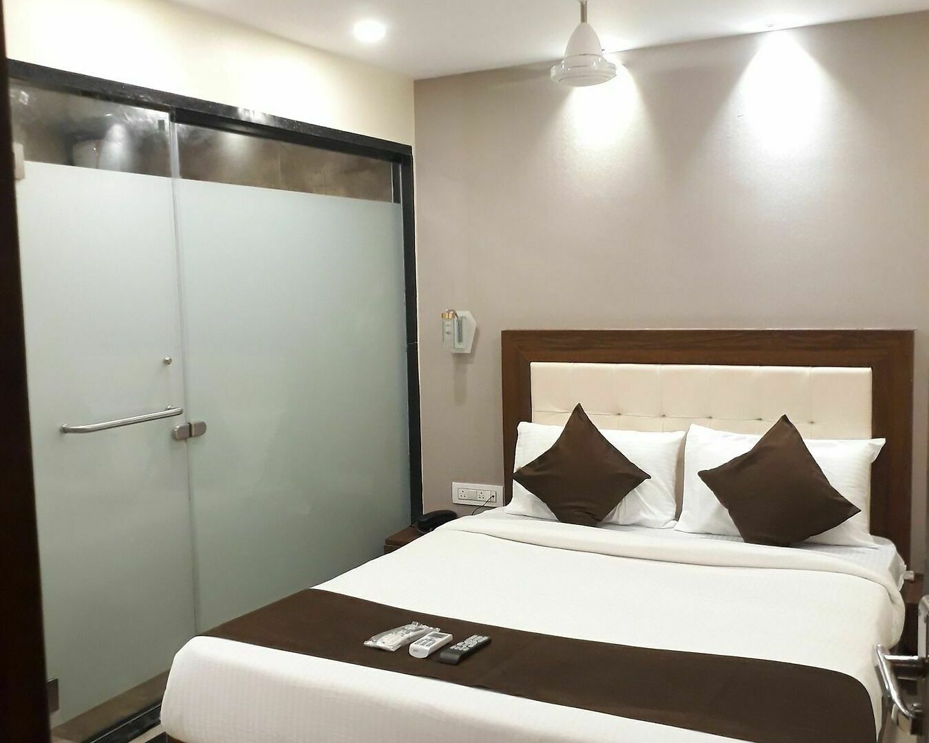 Garden Creek Residency Near Airport 3* Mumbai