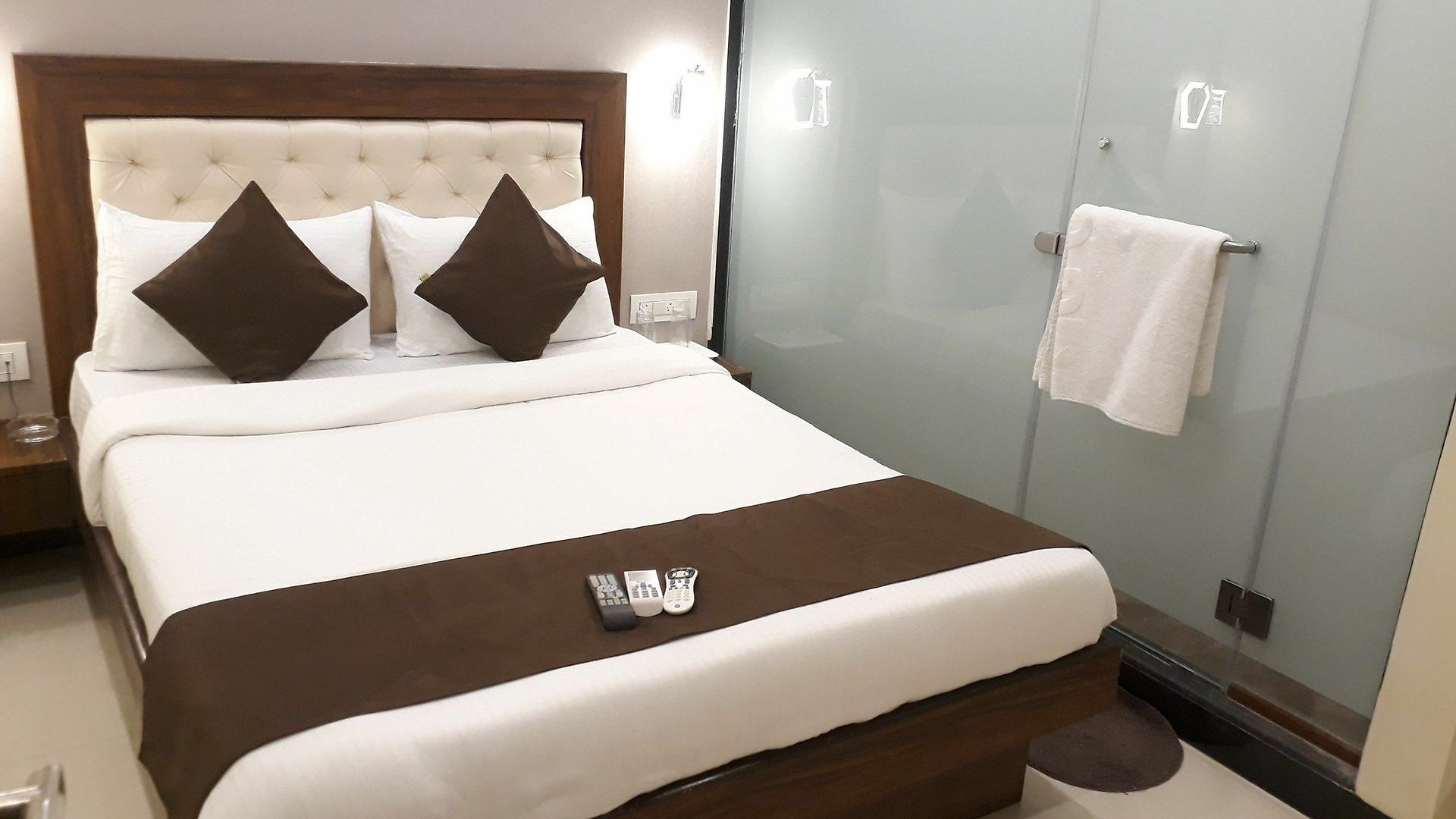 Garden Creek Residency Near Airport Hotel Mumbai