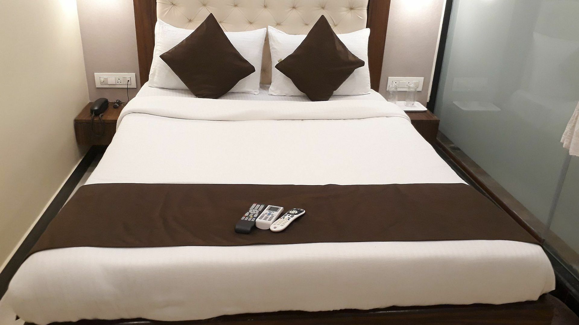 Hotel Garden Creek Residency Near Airport Mumbai