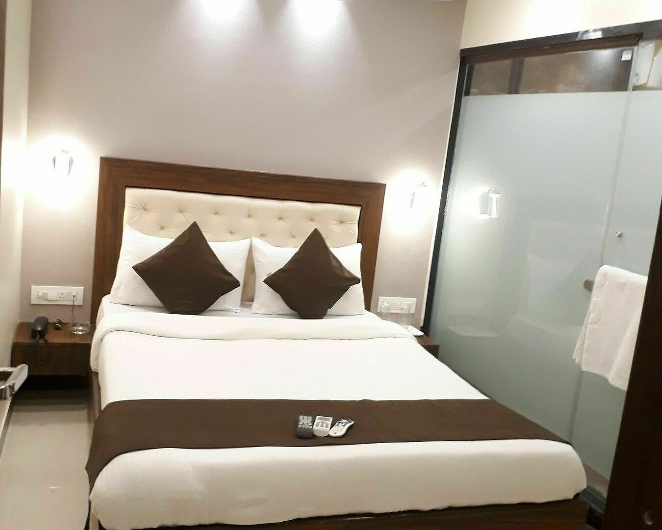 Garden Creek Residency Near Airport Hotel 3*