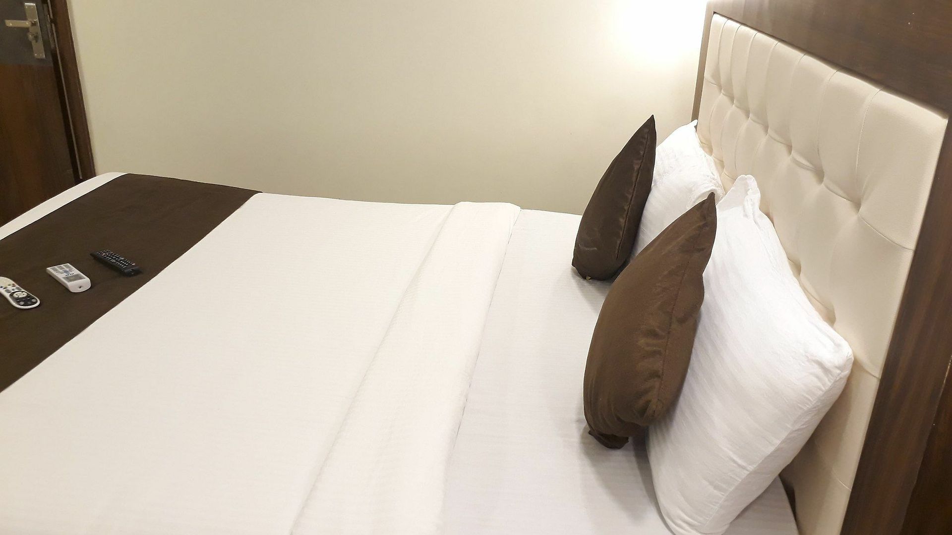 Garden Creek Residency Near Airport 3*