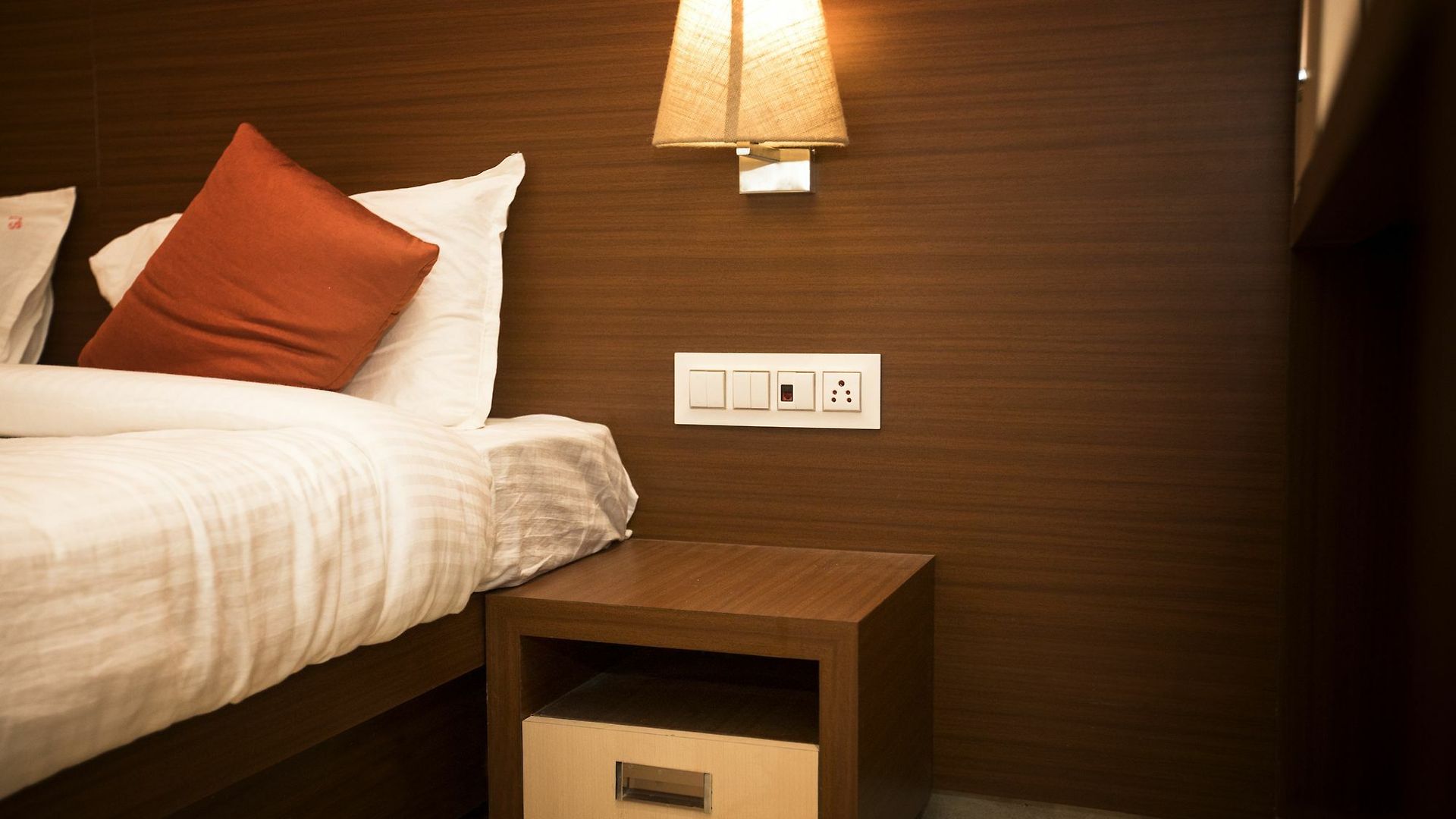 Spring Hotel 3*