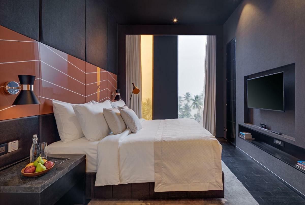 The Park Juhu 4*