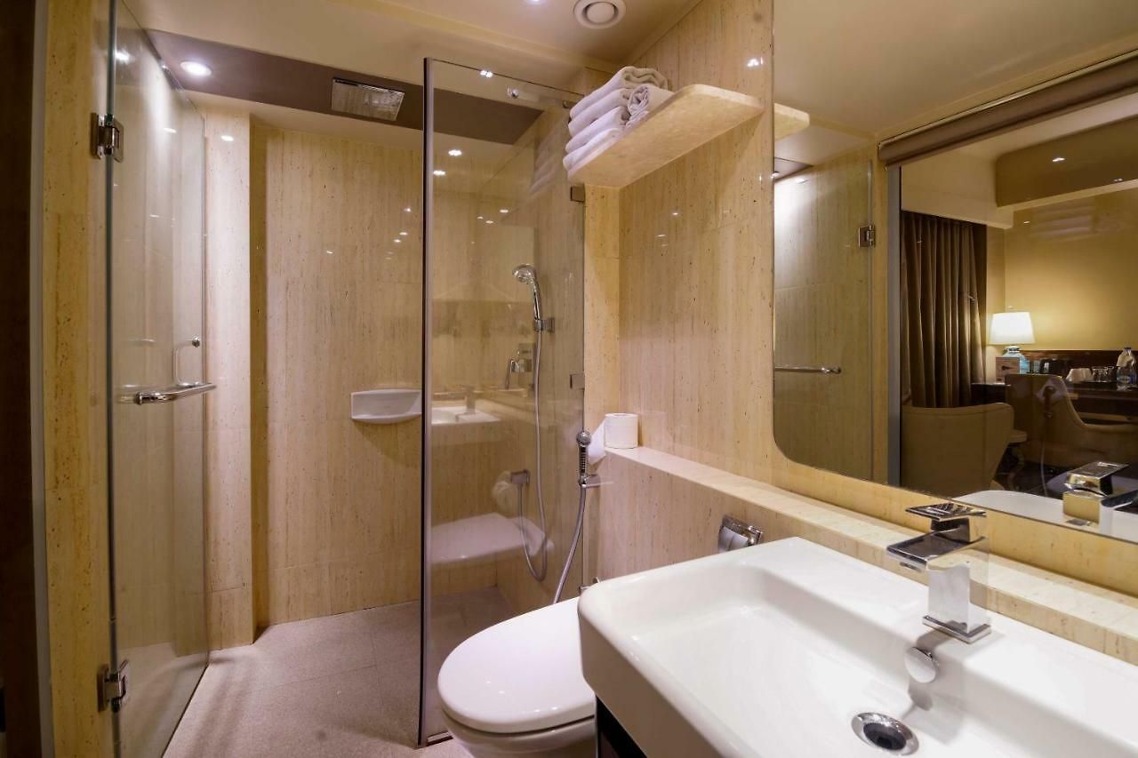 Hotel Sai Palace Grand, Malad 4*