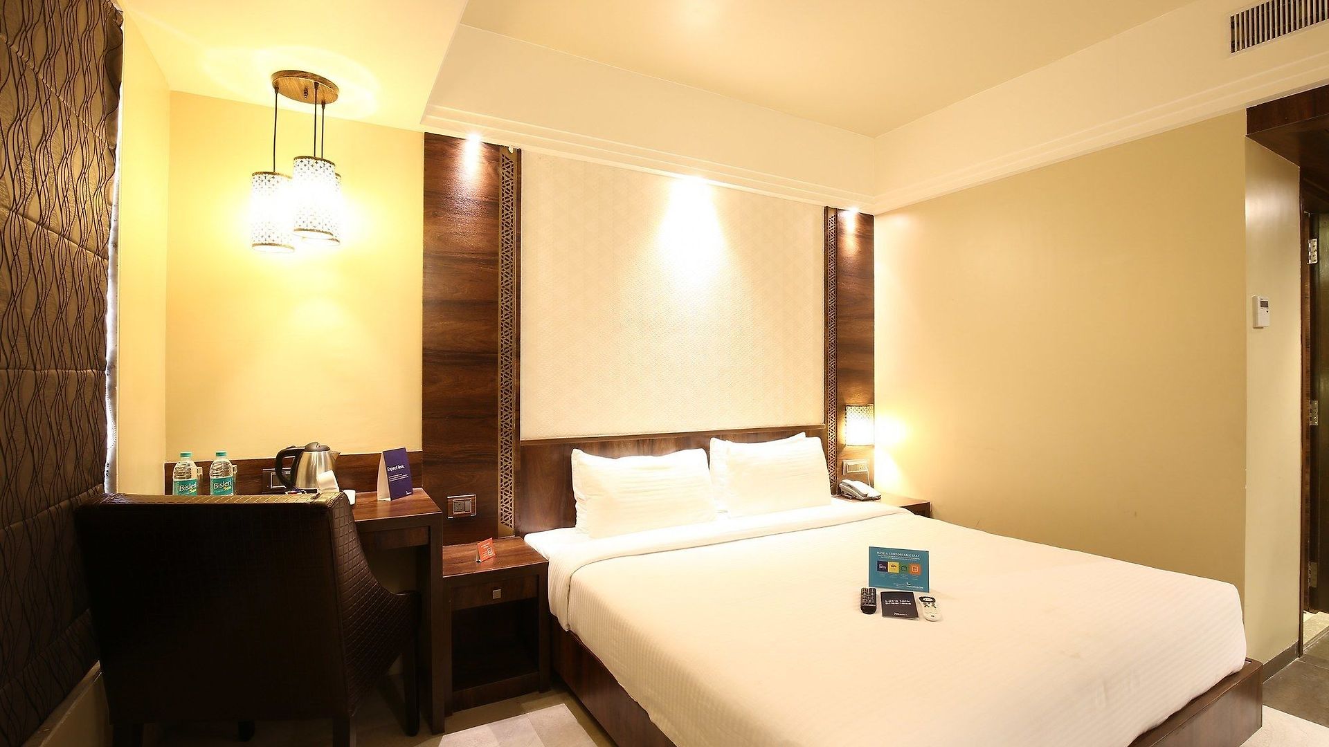 Hotel Crawford Inn Hotel Mumbai