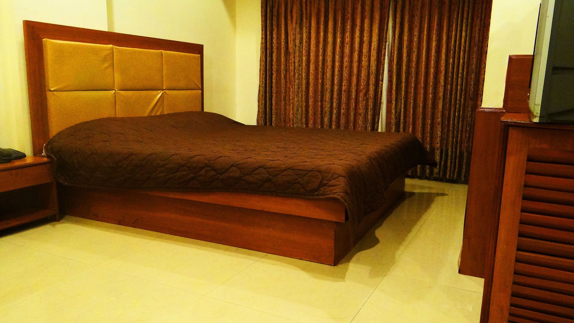 Hotel Hotel Lucky Near Nesco 3*