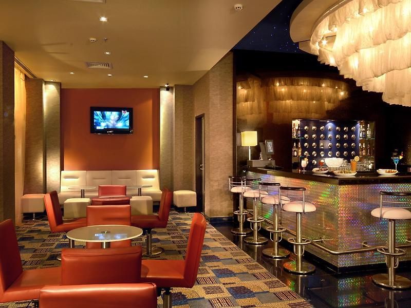 Hotel Lemon Tree Premier, Malad,