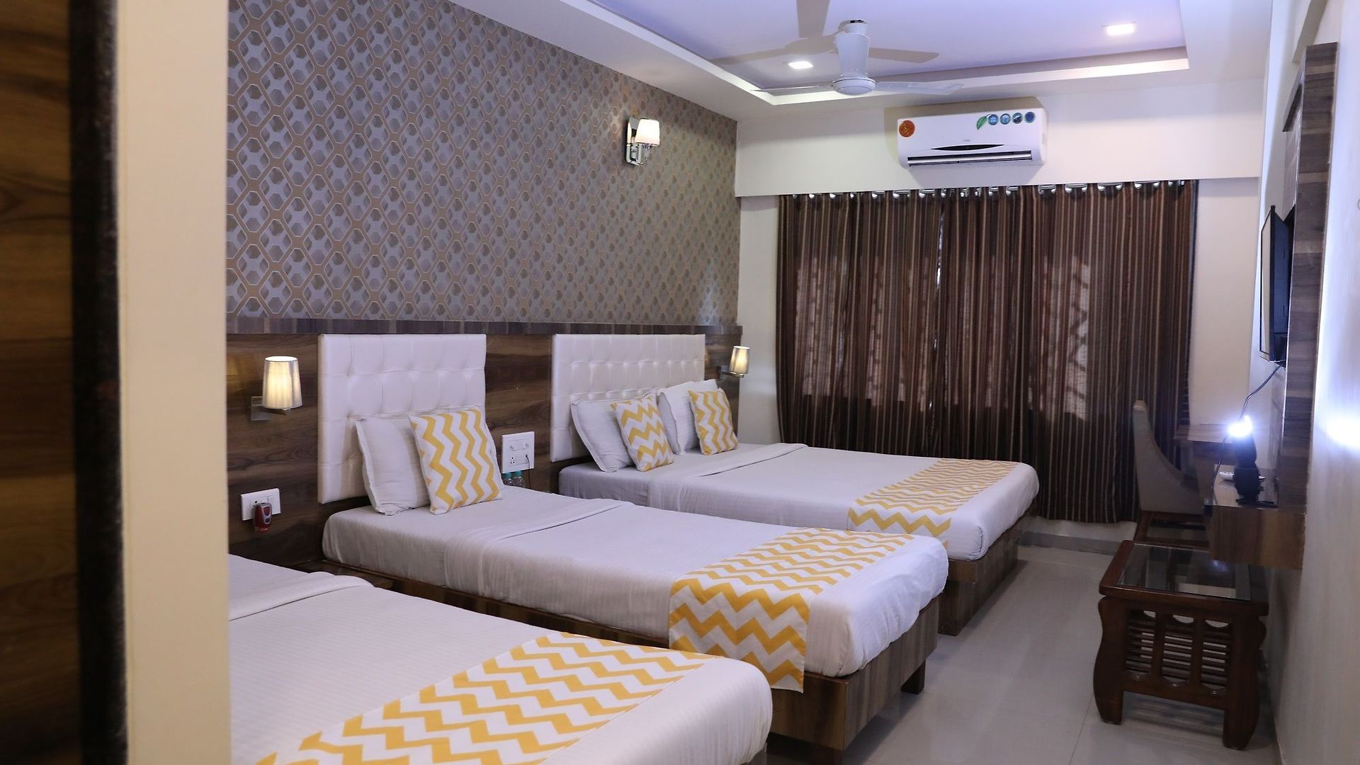 Hotel Golden Park 3*