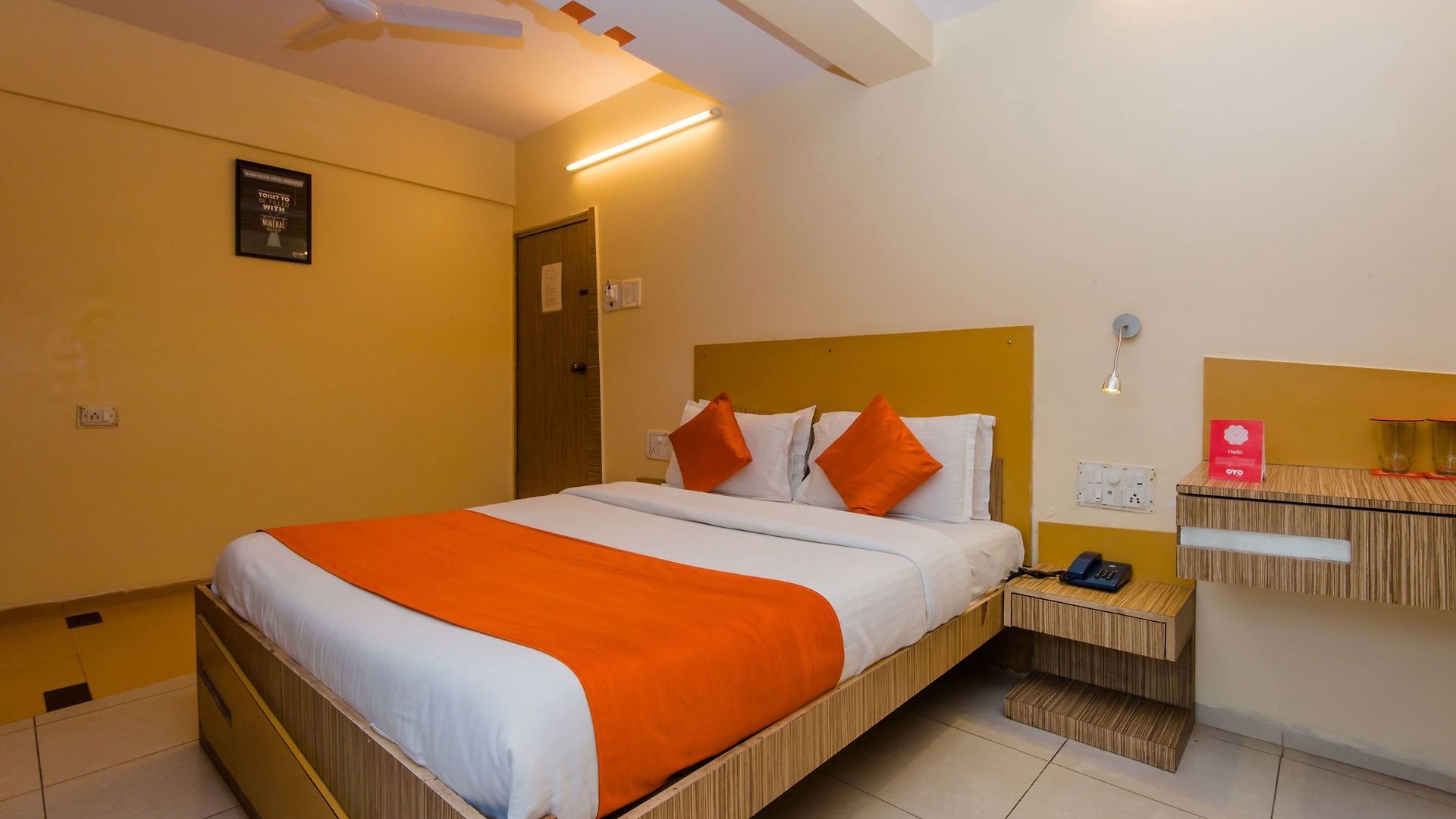 Hotel Neelkiran 3*