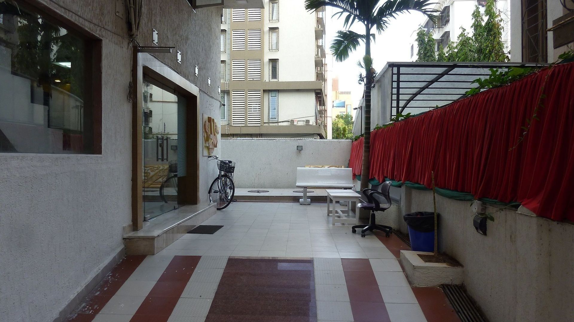 Aura Hotel Mumbai