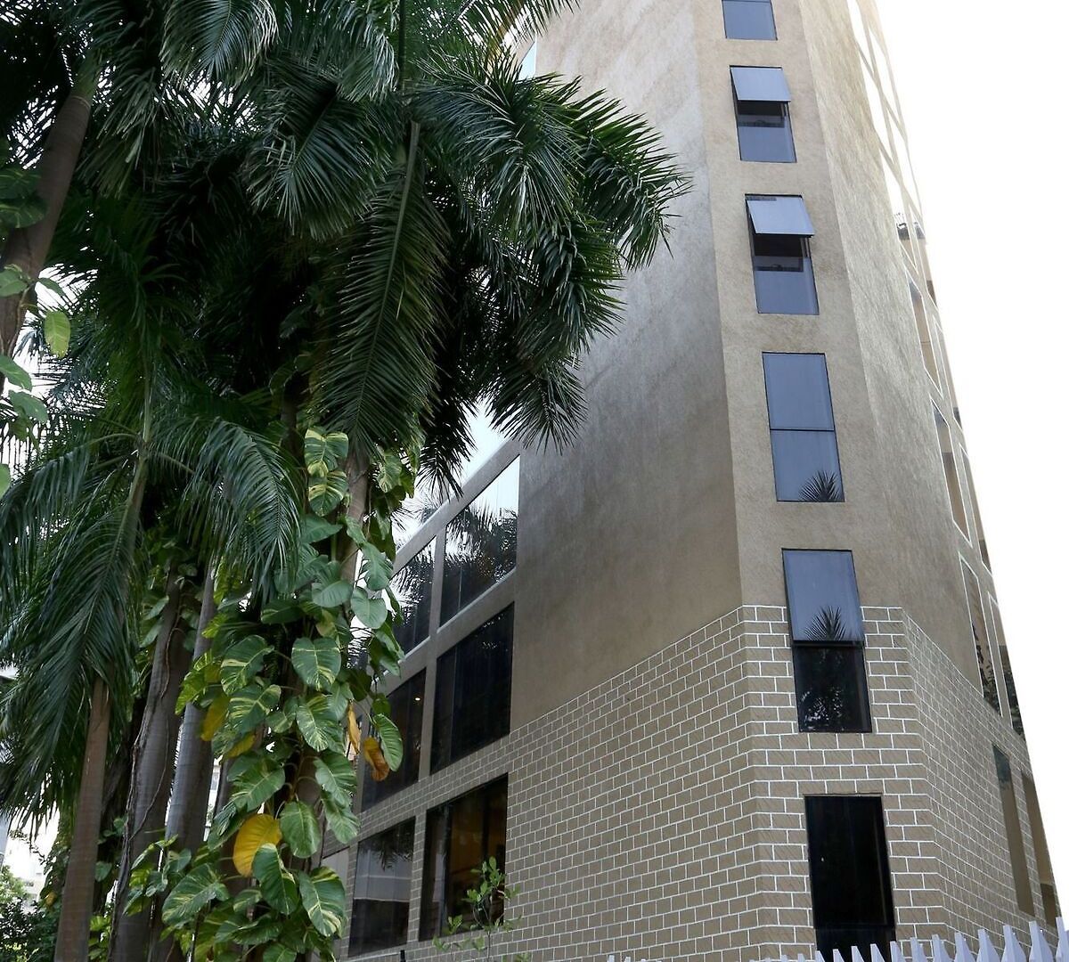 Hotel House Andheri East,