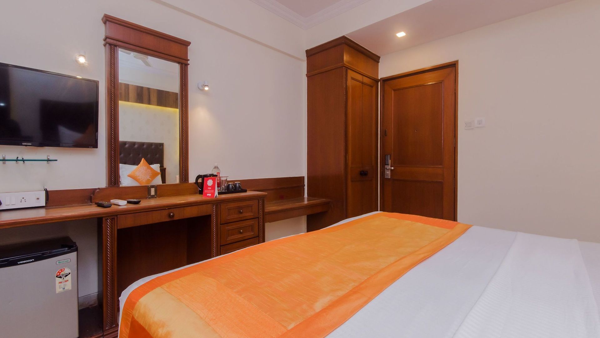 Oyo 10354 Shantidoot Hotel 2*