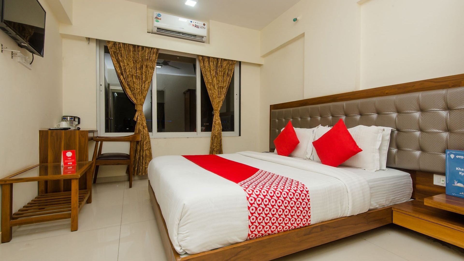 Oyo 11441 Blue Bells Residency Mumbai
