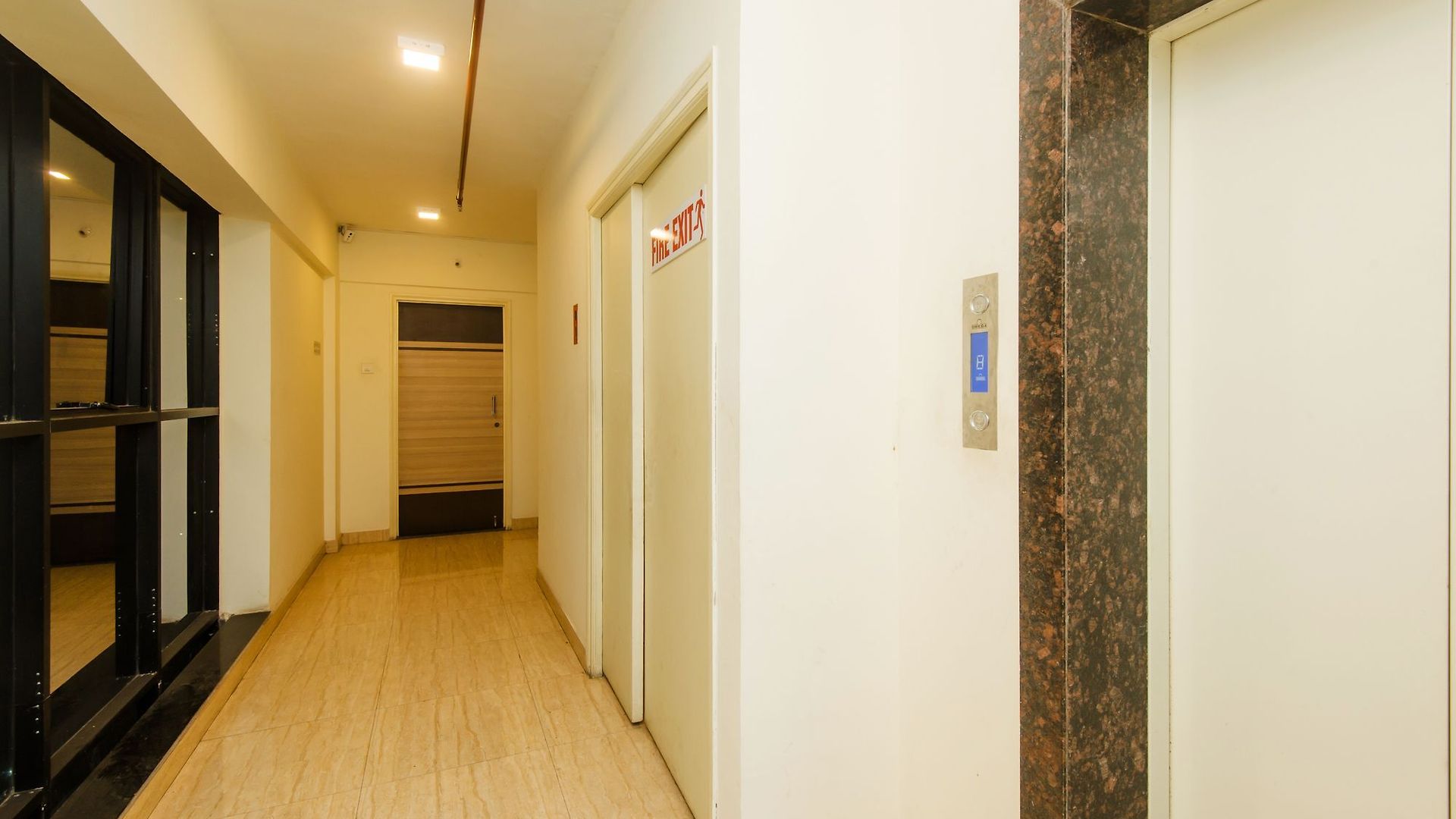 Oyo 11441 Blue Bells Residency Hotel Mumbai
