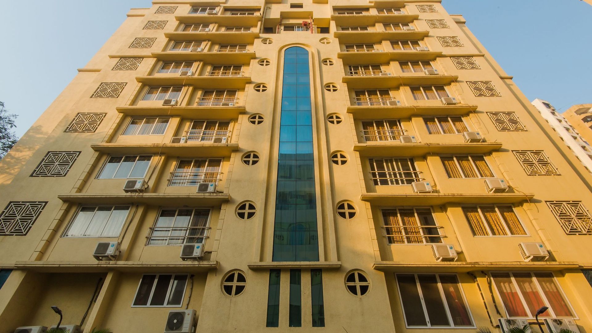 Oyo 11441 Blue Bells Residency Hotel 2*