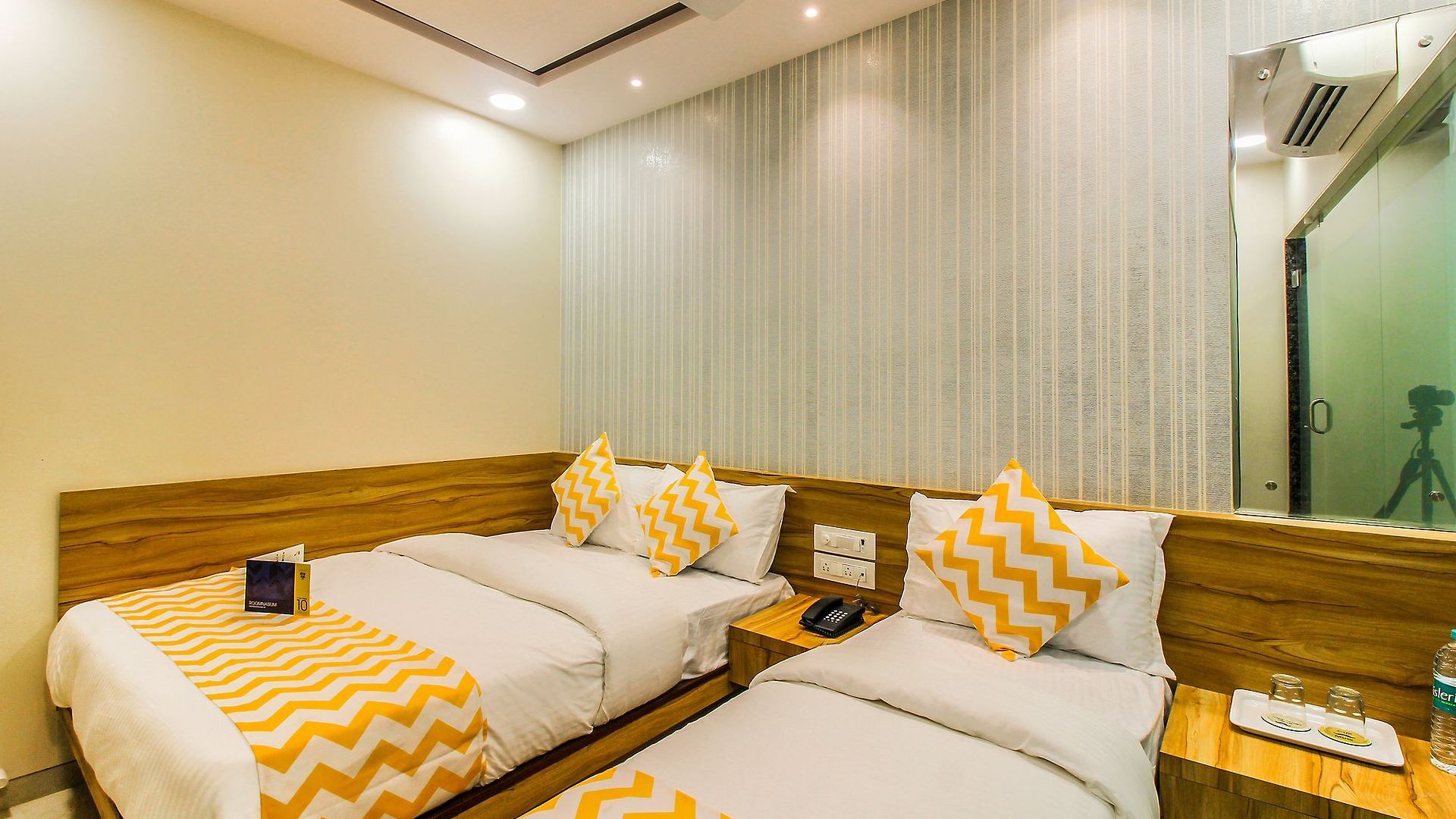 Fabexpress Marol Metro - Nr International Airport Hotel
