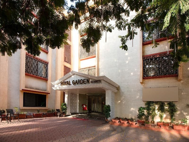 Capital O 36119 Royal Garden & Lawns Mumbai