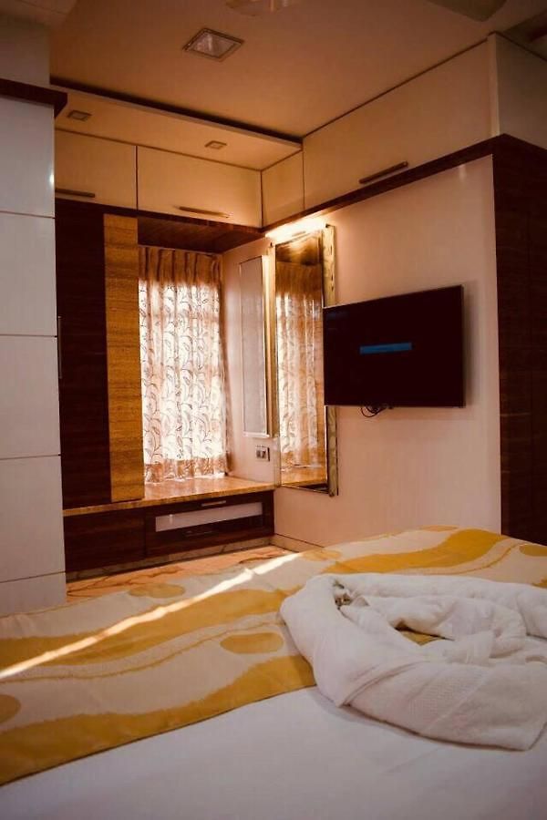 Best With Luxury Furniture ,worli,prabhadevi Guest house