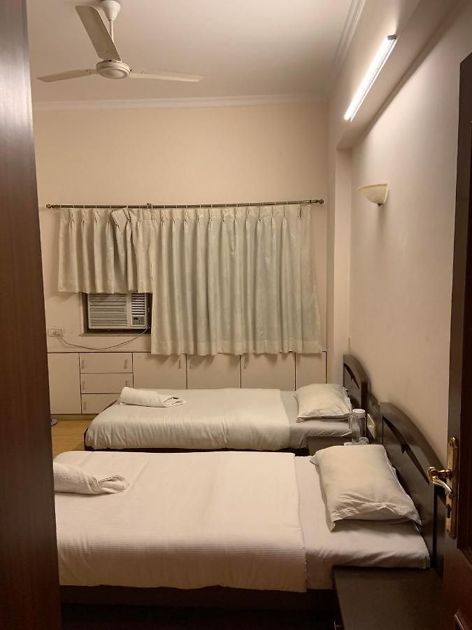 Guest house Comfortable & Relaxing In Bandra East *