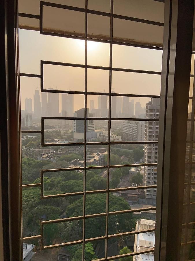 Sea View With Reasonable Price In Parel Mumbai