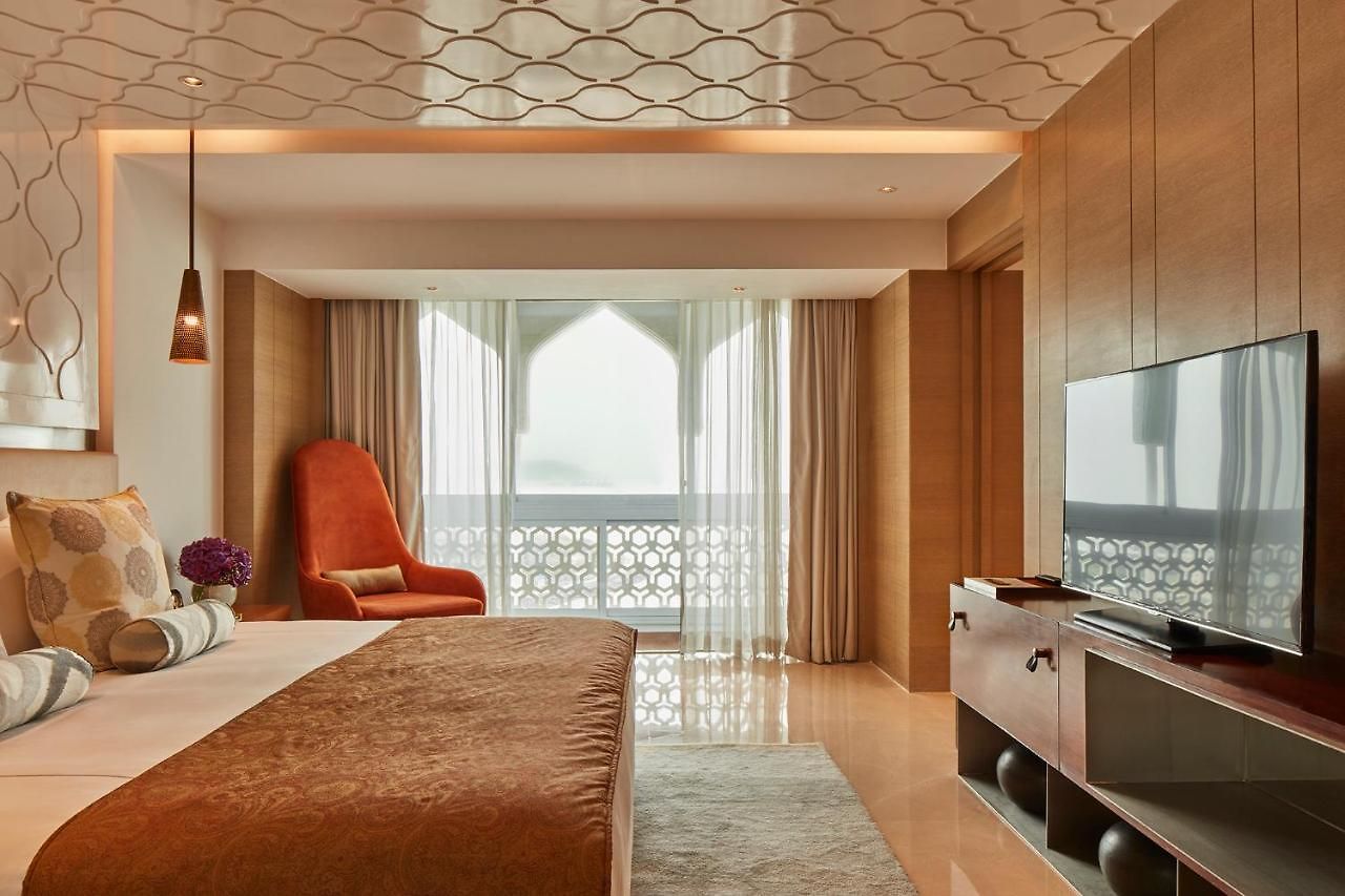 Taj Mahal Tower, 5* Mumbai