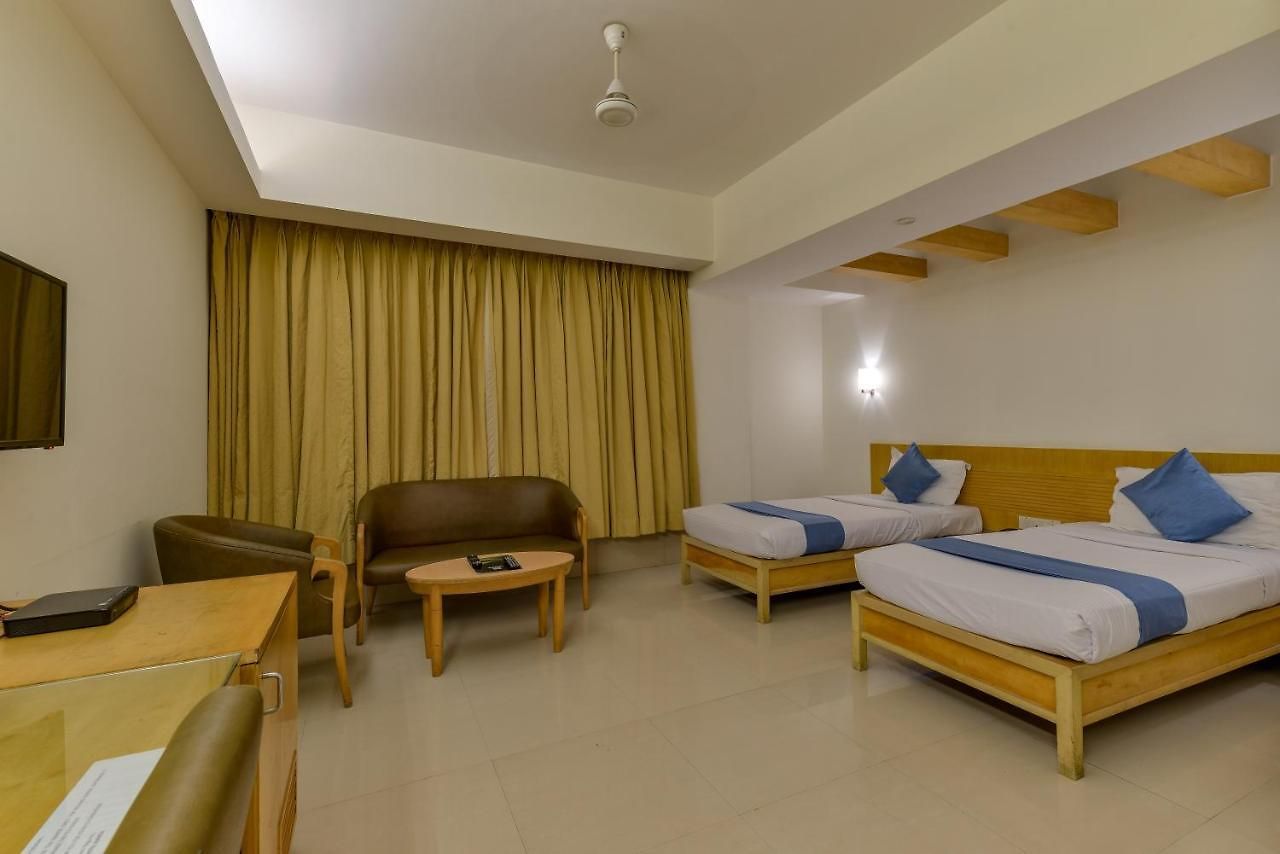 Ajanta Hotel 3*
