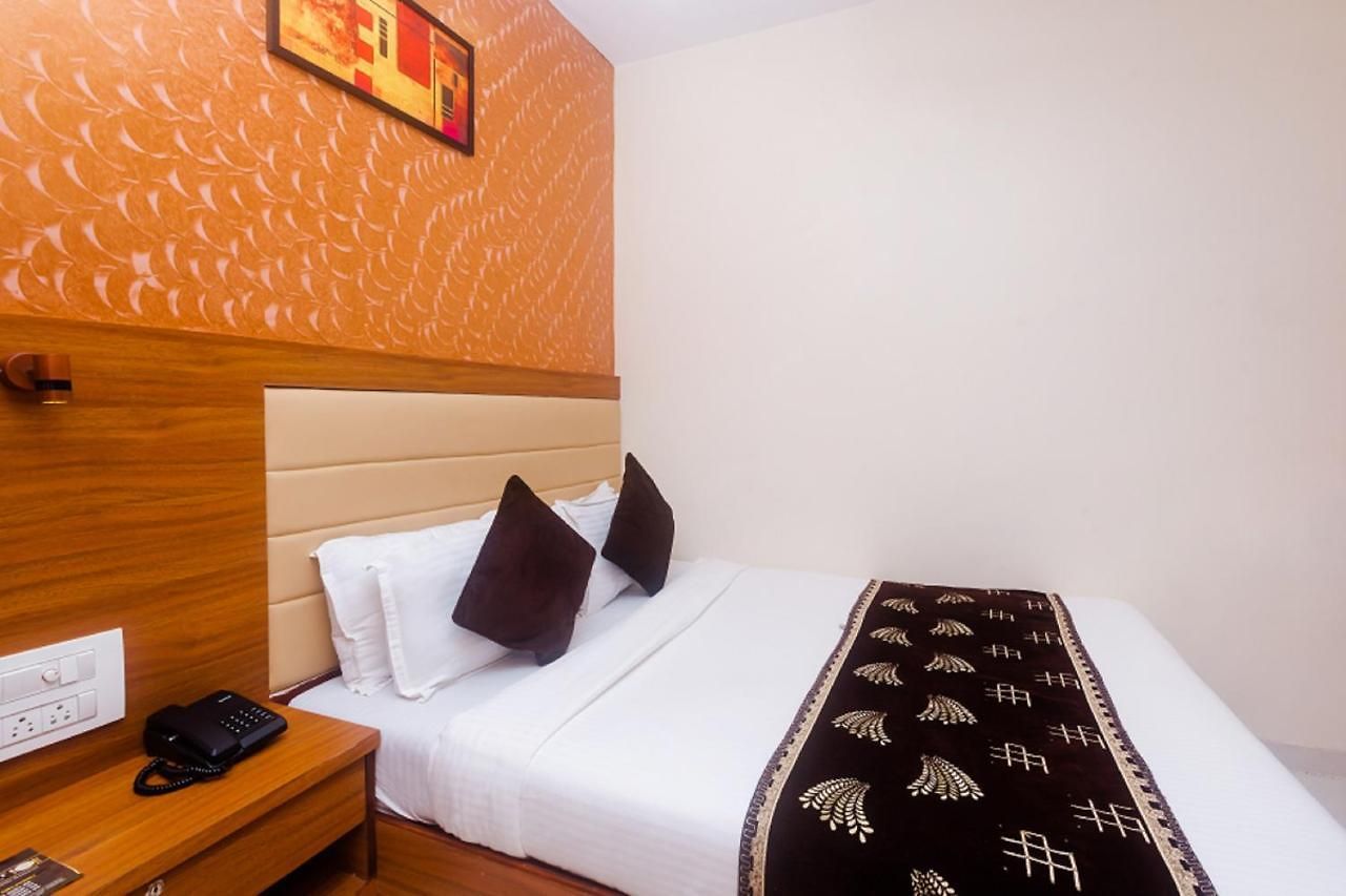 Hotel Aiston Mumbai