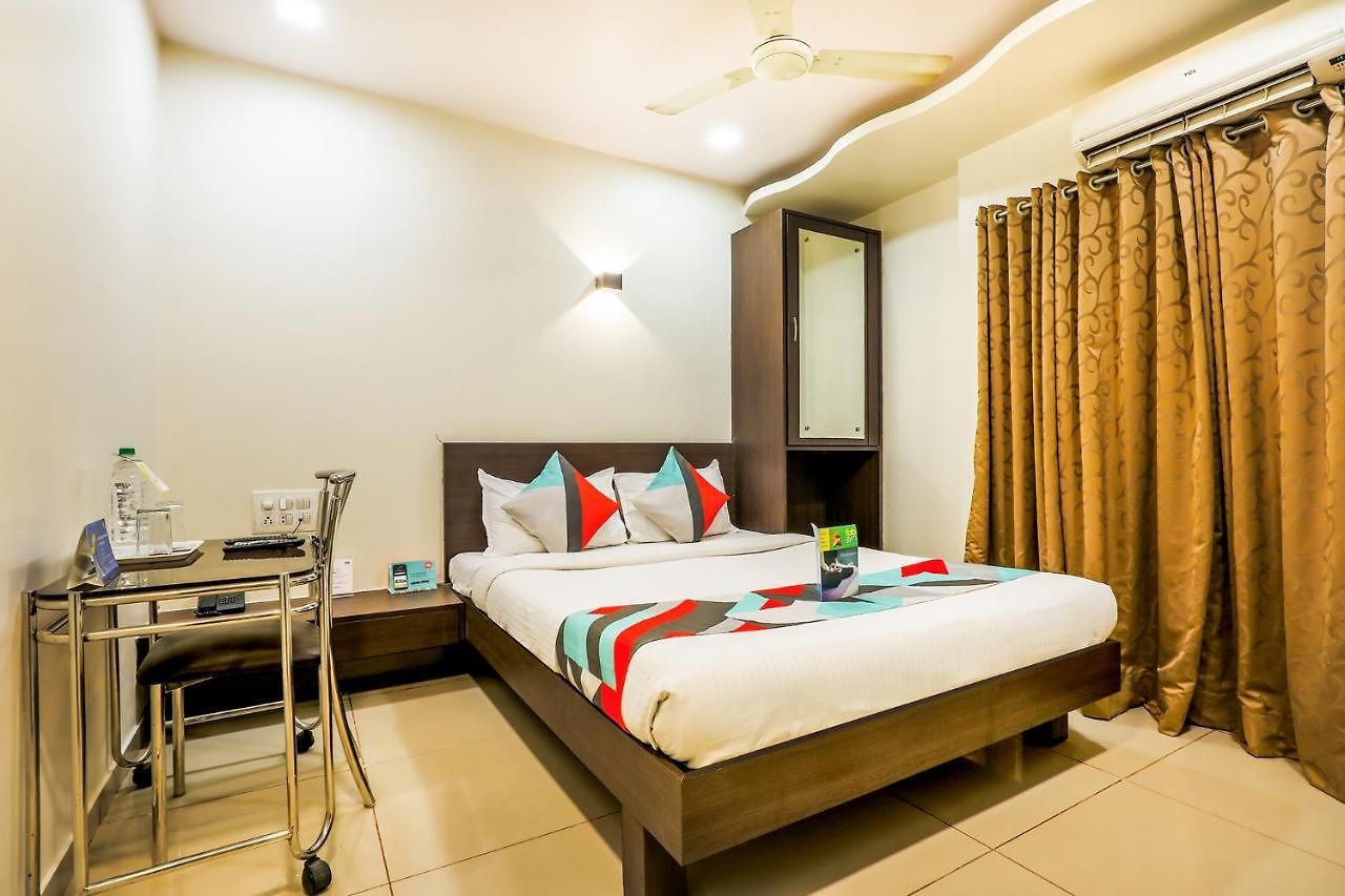 Fabhotel Adore 3*