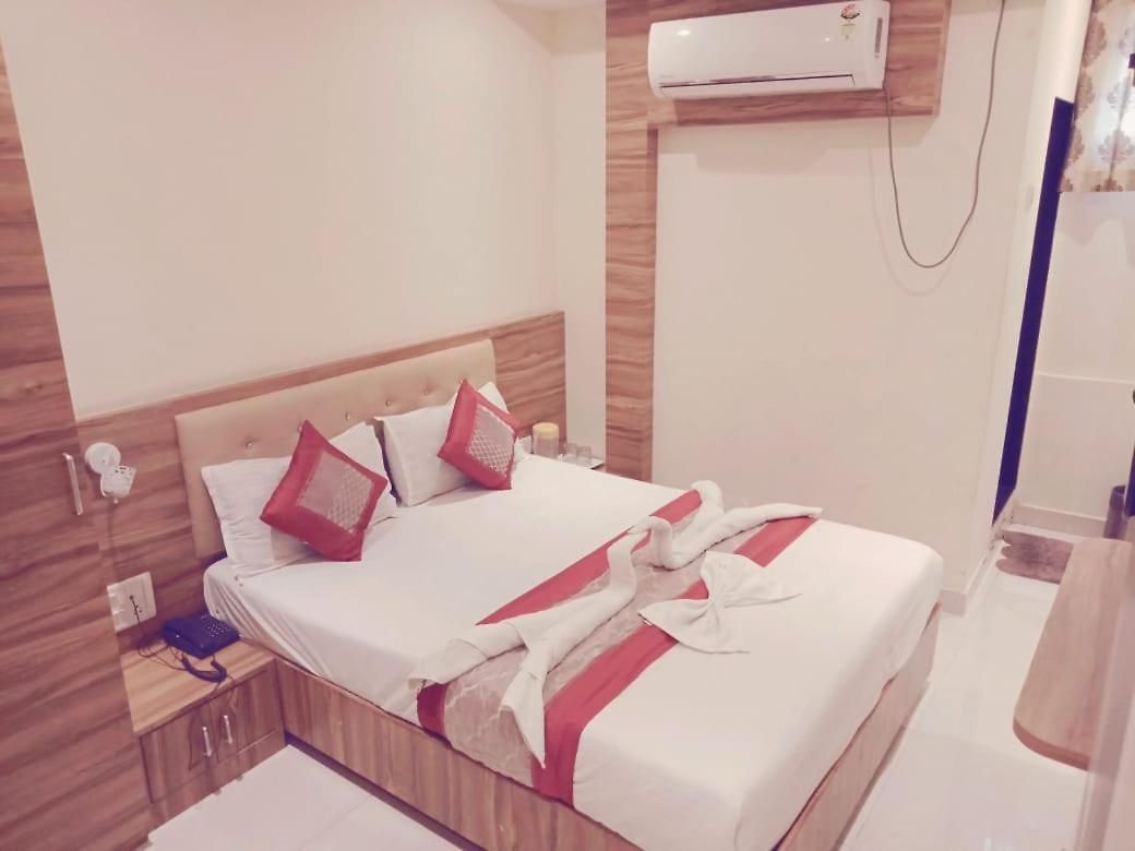 Ruby Hotel 2*