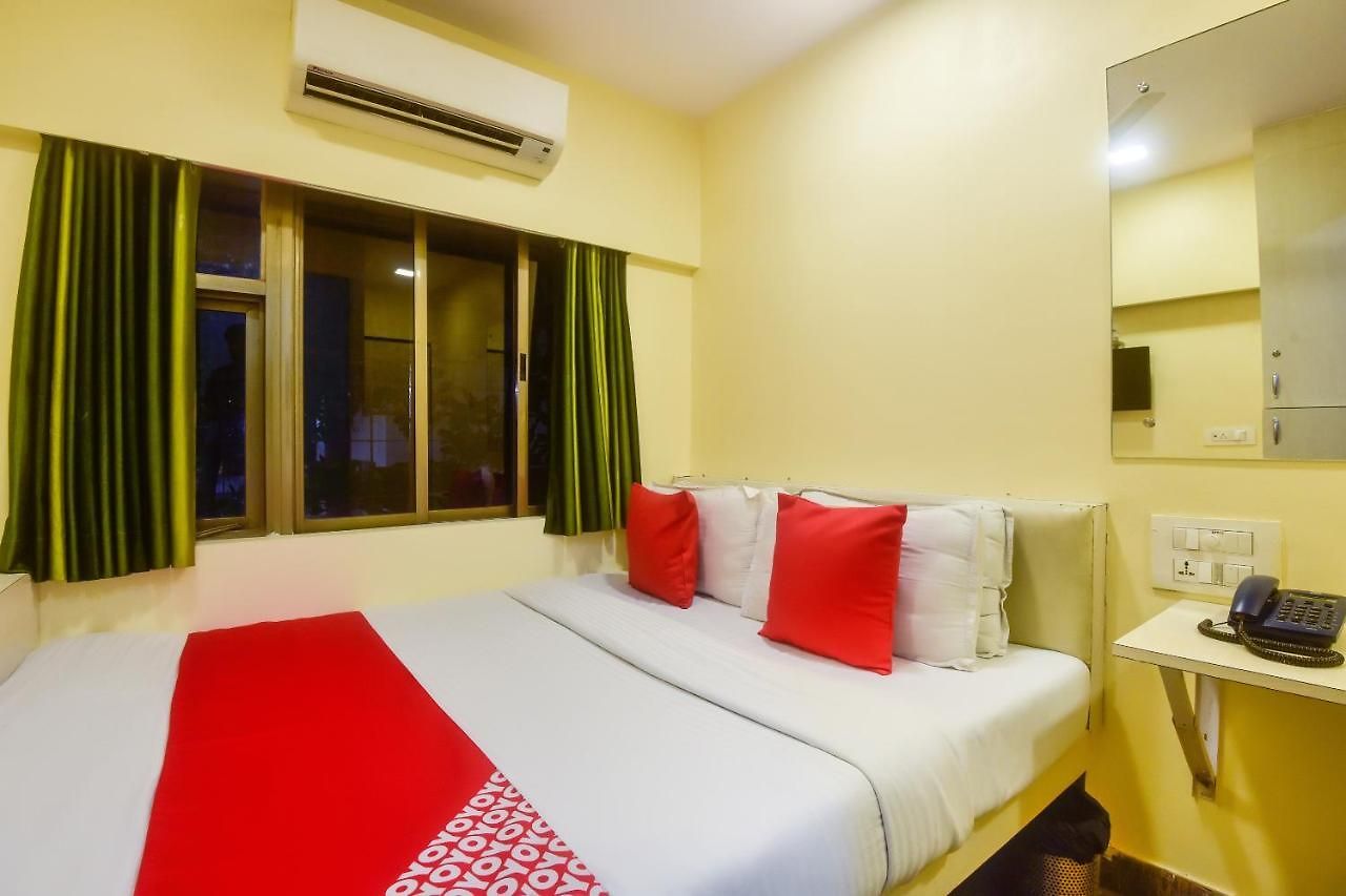 Oyo 64101 Bandra Terminus Hotel