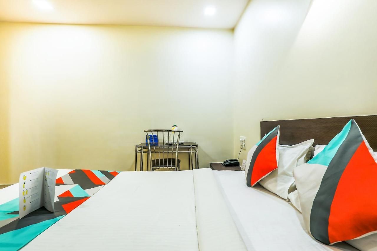Fabhotel Adore Mumbai
