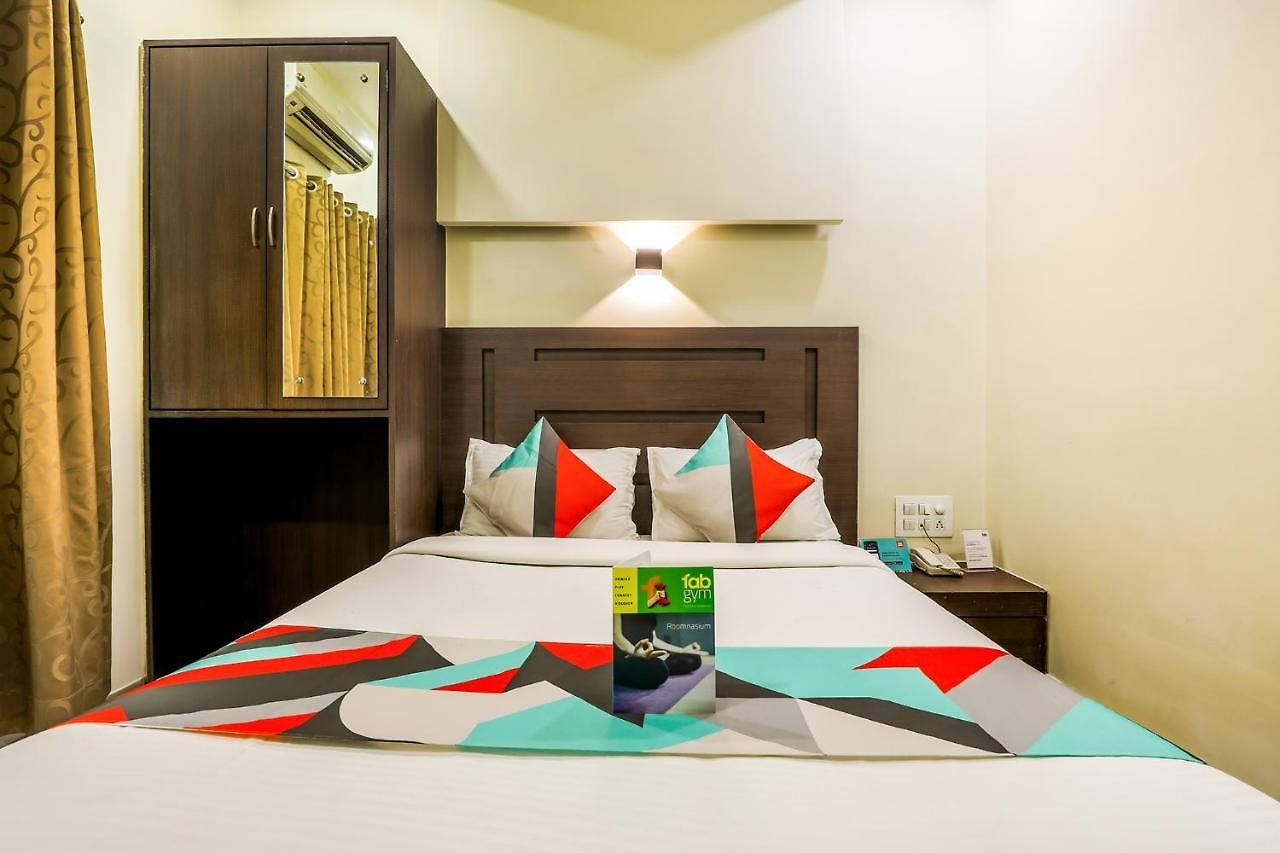 Hotel Fabhotel Adore 3*