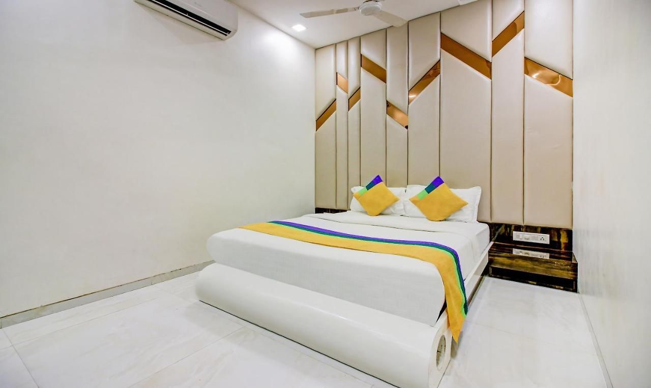 Hotel Magnet Terminal-2 3*