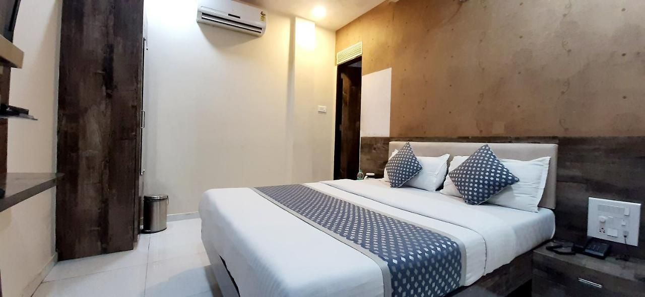 Aroma- Dadar Hotel Mumbai
