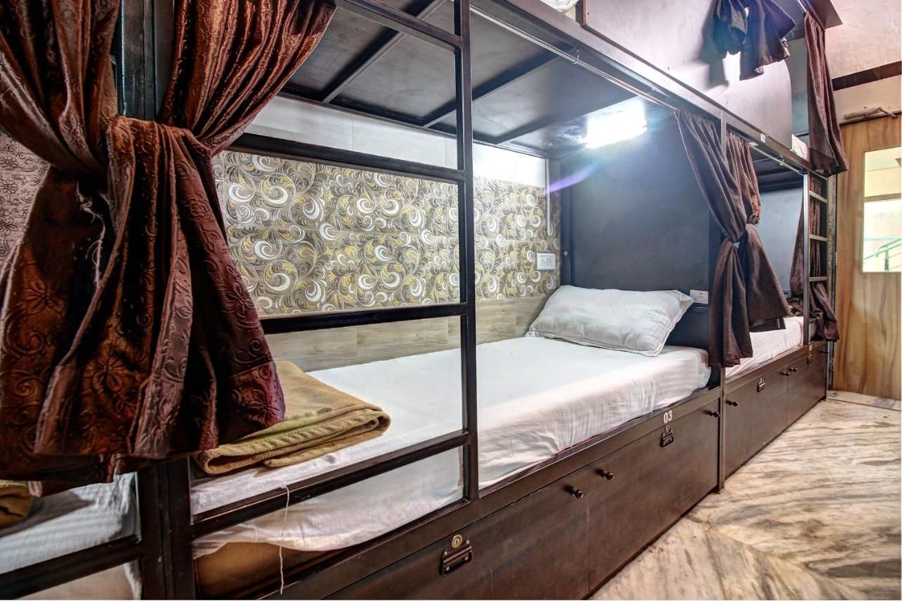Hostel Sunshine Backpackers Airport