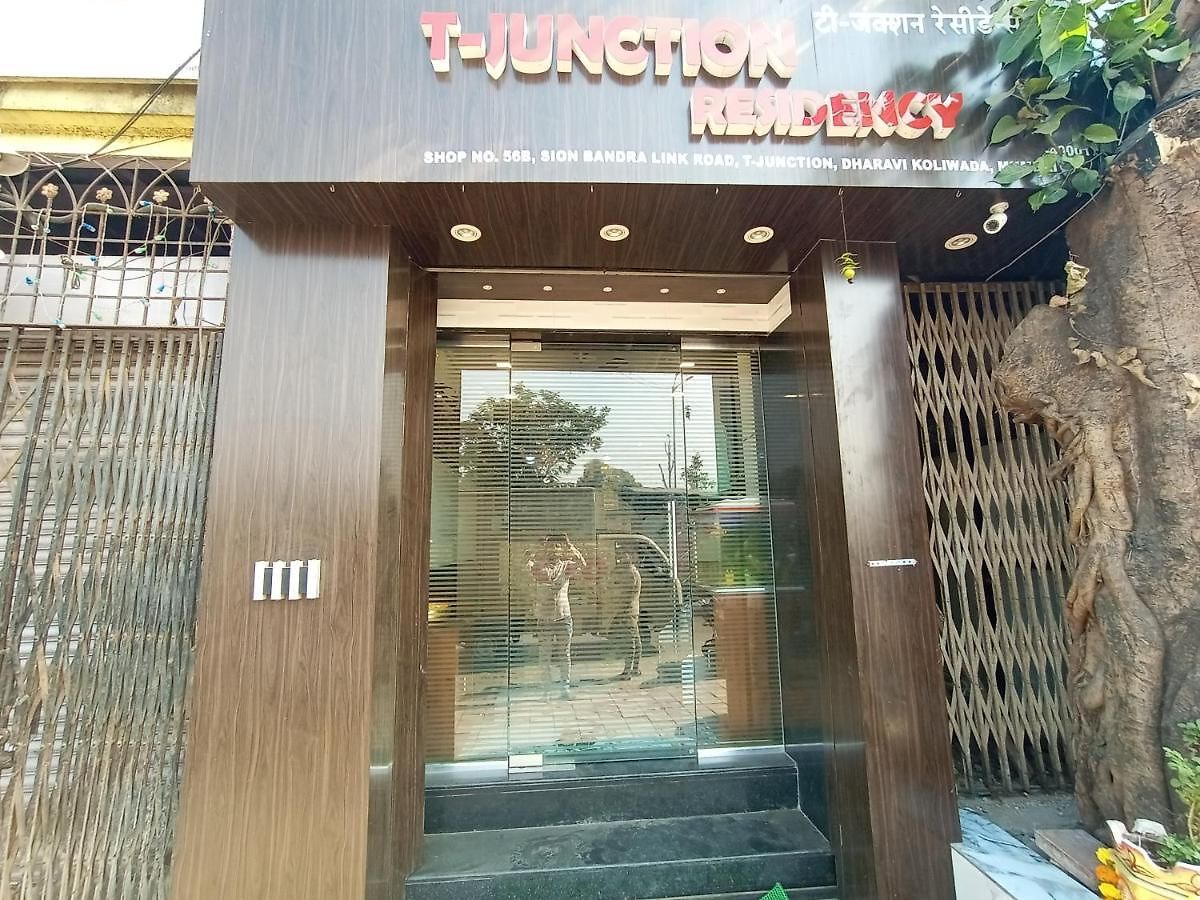 T-Junction Bkc Residency Hotel *