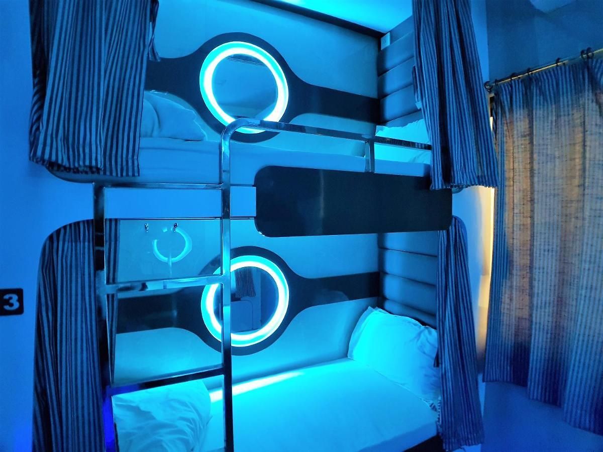 Hexhostel Ocean Mumbai
