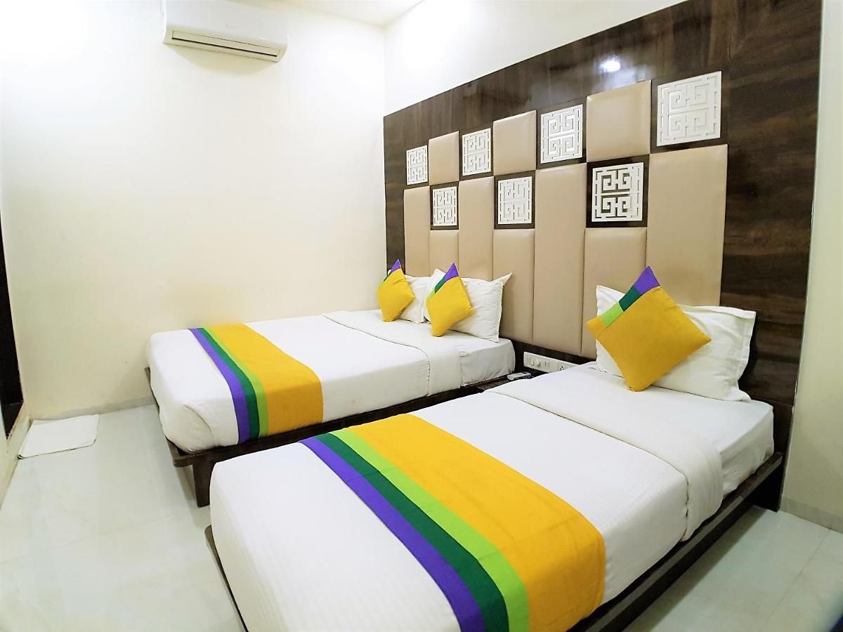 Hexa Magnet Hotel
