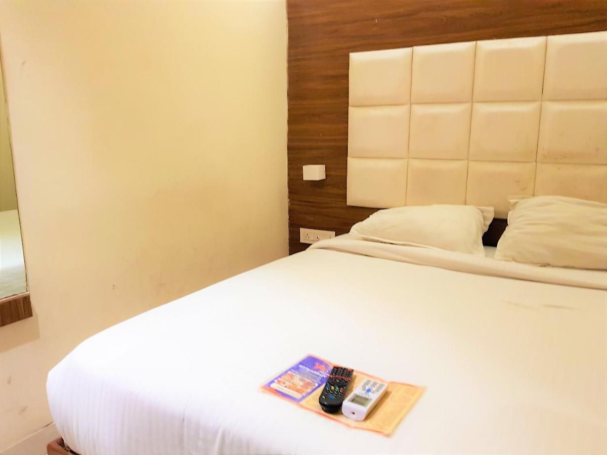 Hexa New West Hotel 3*