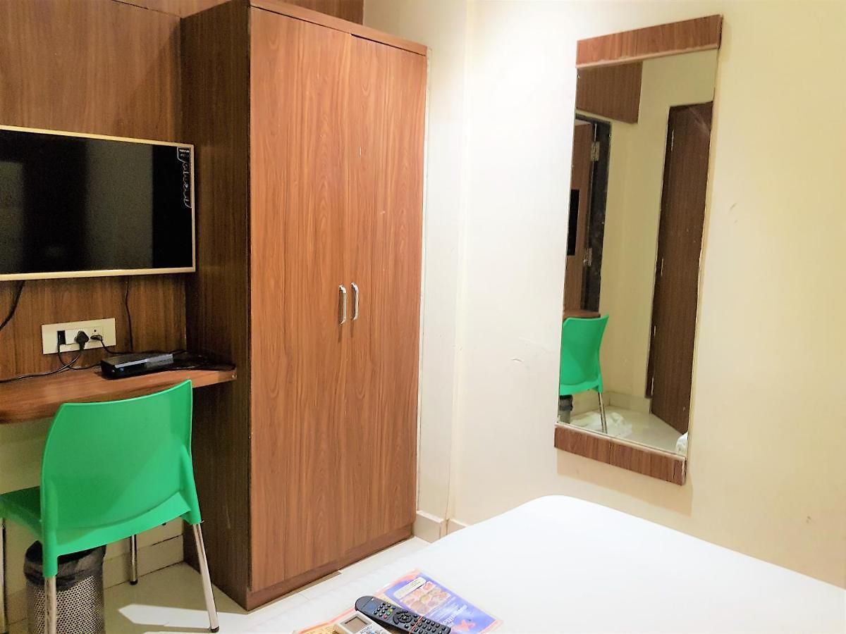 Hexa New West Hotel 3*