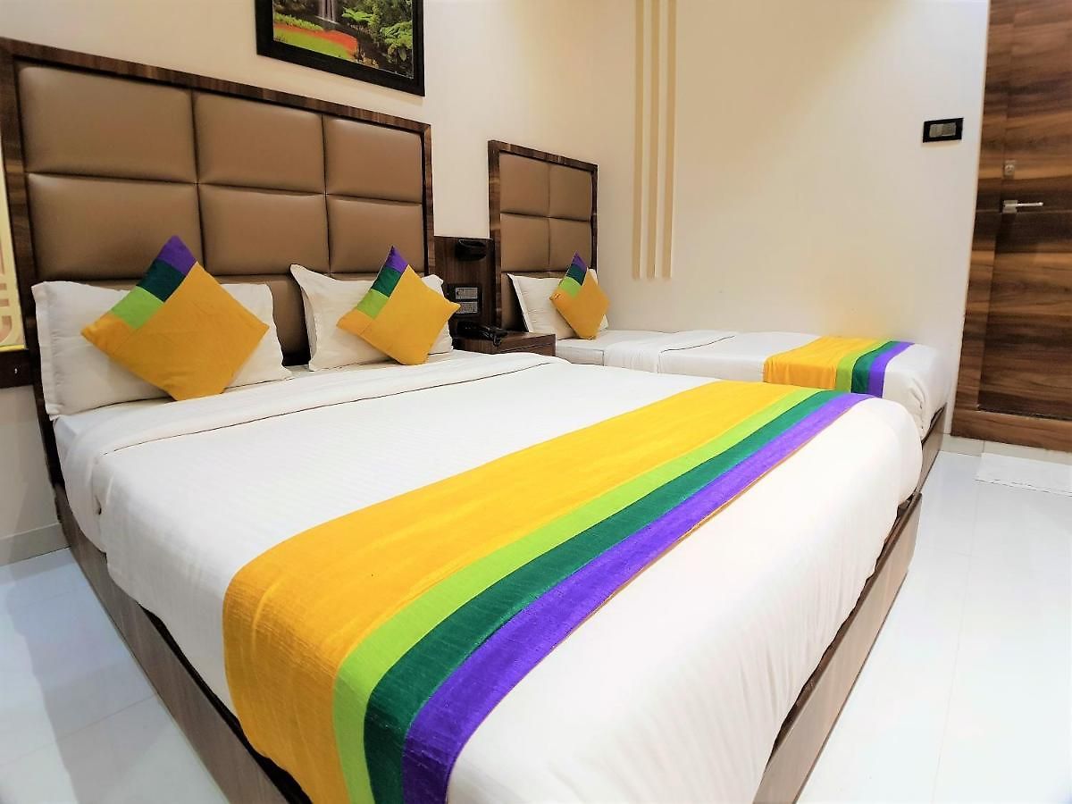 Hexa Merit-on Residency Hotel 3*