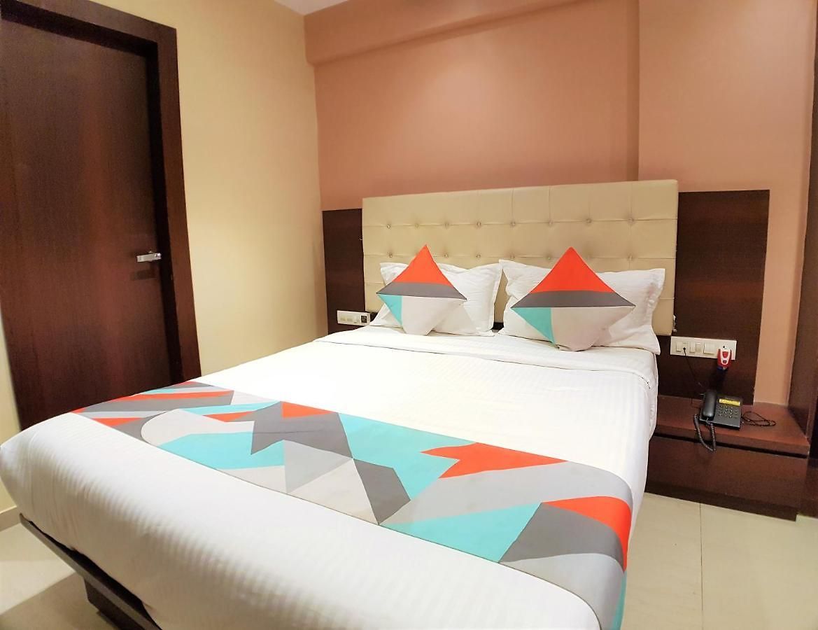 Hexhotel Malad Hotel Mumbai